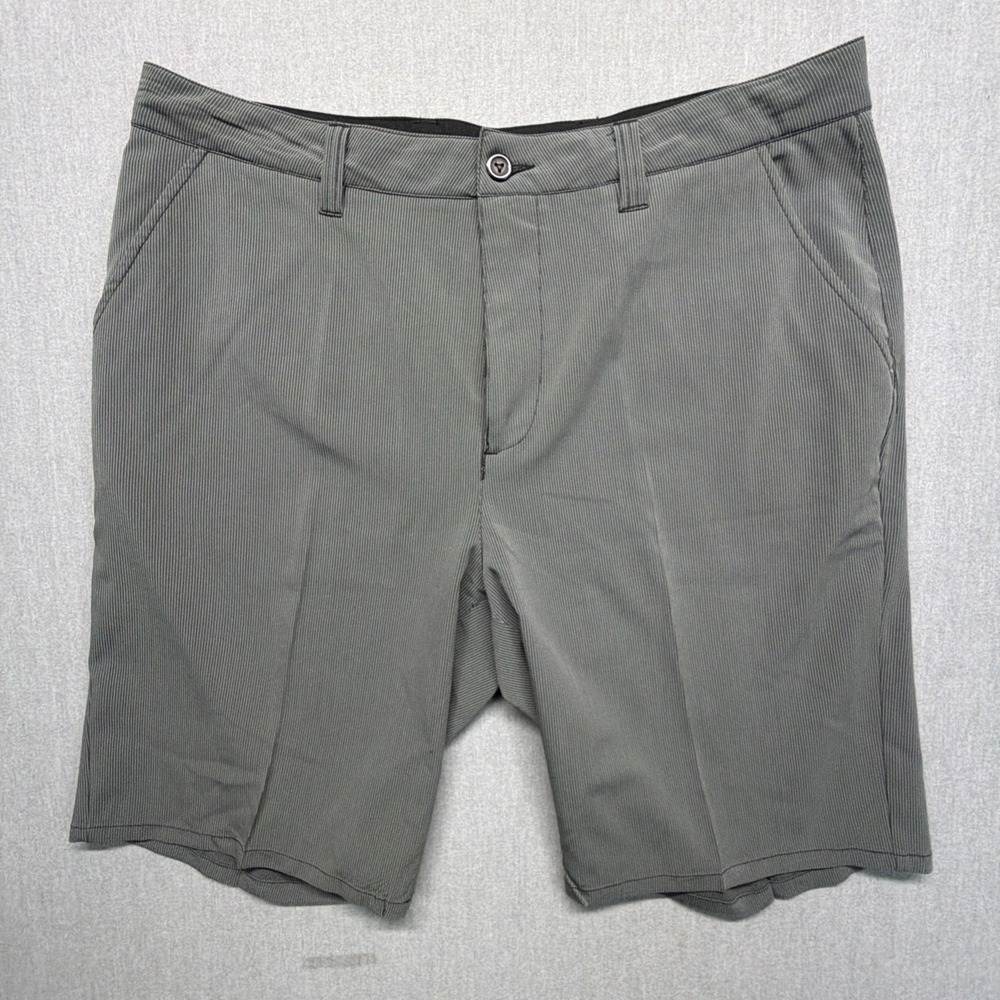 Travis Mathew Men's Size 36 Graystriped Golf Chino Shorts Flat‎ Front